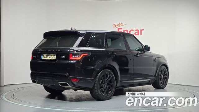 Land Rover Range Rover Sport (II) D300 HSE Dynamic 2021 — фото 2
