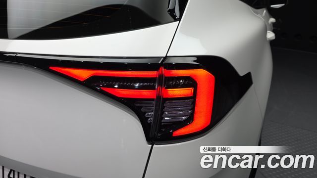 Kia Sportage (V) Gasoline 1.6 Turbo 2WD Signature 2025 — фото 23
