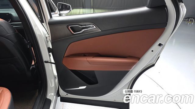 Kia Sportage (V) Gasoline 1.6 Turbo 2WD Signature 2025 — фото 25