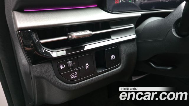 Kia Sportage (V) Gasoline 1.6 Turbo 2WD Signature 2025 — фото 30