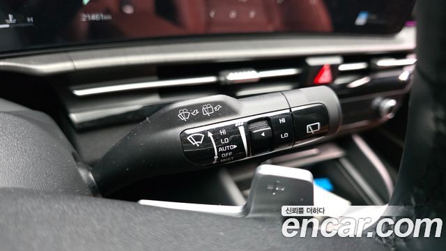 Kia Sportage (V) Gasoline 1.6 Turbo 2WD Signature 2025 — фото 31