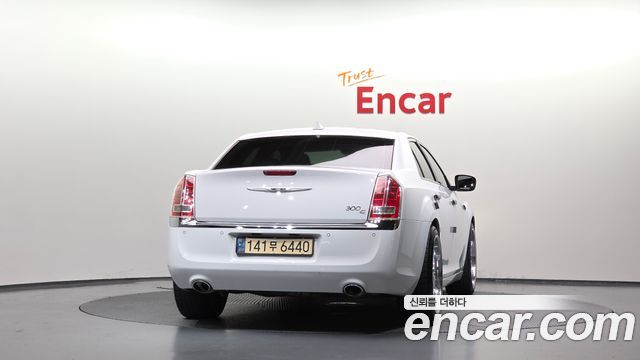 Chrysler 300C 3.0 Diesel 2014 — фото 4