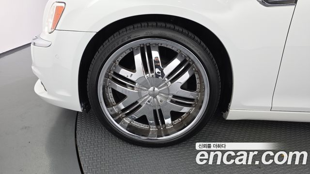 Chrysler 300C 3.0 Diesel 2014 — фото 5