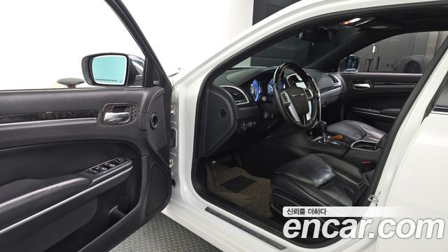 Chrysler 300C 3.0 Diesel 2014 — фото 10
