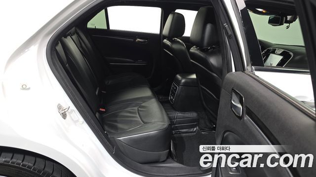 Chrysler 300C 3.0 Diesel 2014 — фото 12