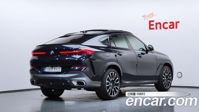 BMW X6 (G06) xDrive40i M Sport 2025 — фото 2