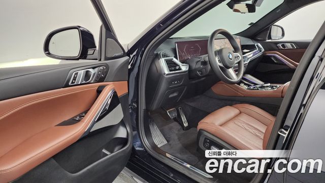 BMW X6 (G06) xDrive40i M Sport 2025 — фото 10