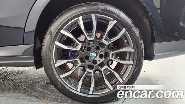 BMW X6 (G06) xDrive40i M Sport 2025 — фото 21