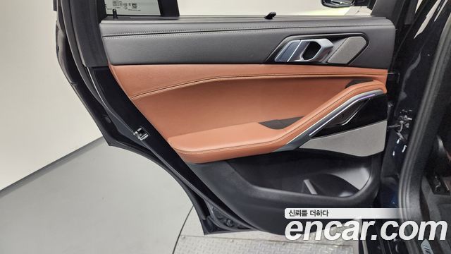BMW X6 (G06) xDrive40i M Sport 2025 — фото 25