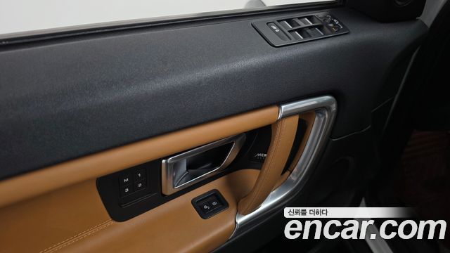 Land Rover Discovery Sport 2.0 TD4 HSE Luxury 2019 — фото 18