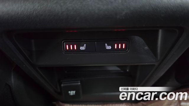 Land Rover Discovery Sport 2.0 TD4 HSE Luxury 2019 — фото 31