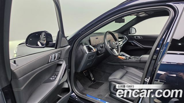 BMW X6 (G06) xDrive40i M Sport 2025 — фото 10