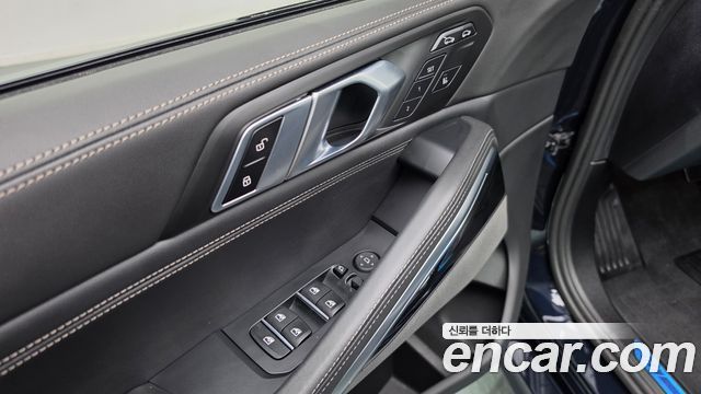 BMW X6 (G06) xDrive40i M Sport 2025 — фото 23