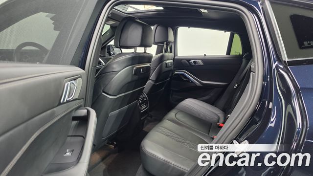 BMW X6 (G06) xDrive40i M Sport 2025 — фото 32