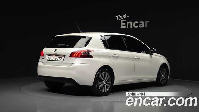 Peugeot 308 (II) 1.5 BlueHDi Allure 2019 — фото 2