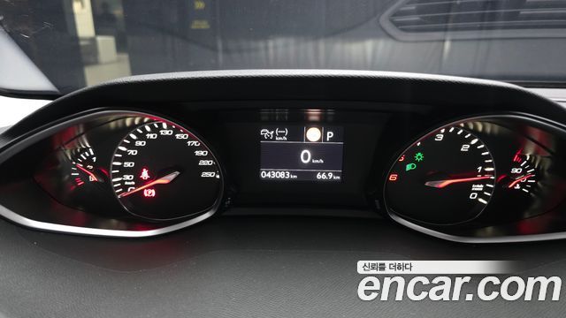 Peugeot 308 (II) 1.5 BlueHDi Allure 2019 — фото 8