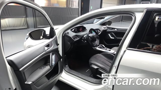 Peugeot 308 (II) 1.5 BlueHDi Allure 2019 — фото 10