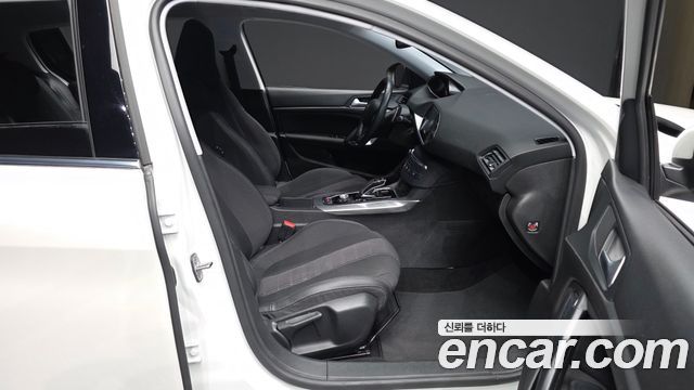 Peugeot 308 (II) 1.5 BlueHDi Allure 2019 — фото 11