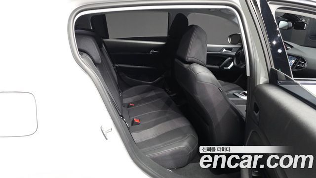 Peugeot 308 (II) 1.5 BlueHDi Allure 2019 — фото 12