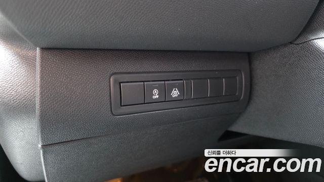 Peugeot 308 (II) 1.5 BlueHDi Allure 2019 — фото 18