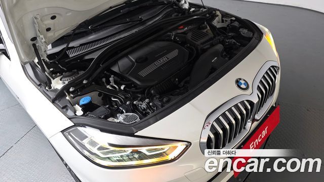BMW 1 Series (F40) 120i M Sports 2023 — фото 6