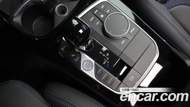 BMW 1 Series (F40) 120i M Sports 2023 — фото 9