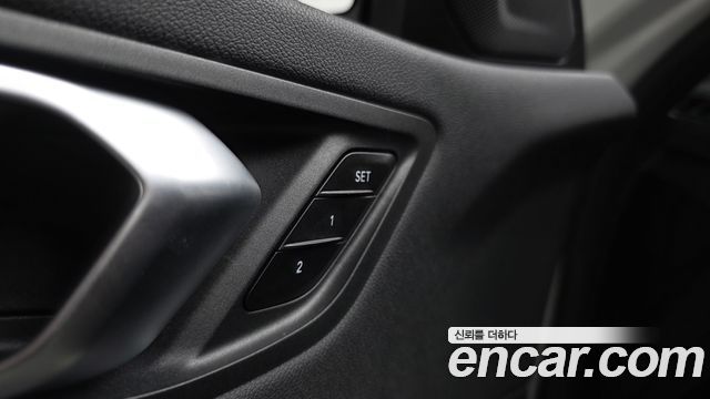 BMW 1 Series (F40) 120i M Sports 2023 — фото 17