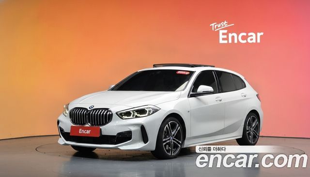 BMW 1 Series (F40) 120i M Sports 2023 — фото 1