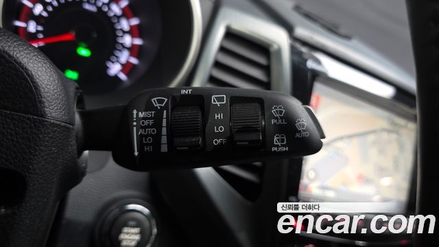 KG Mobility (SsangYong) Tivoli Armor VX 2WD 2018 — фото 18