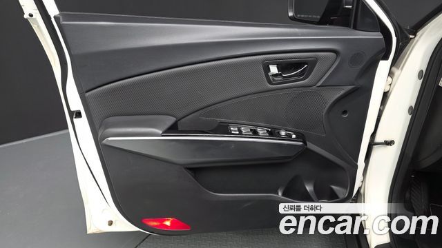 KG Mobility (SsangYong) Tivoli Armor VX 2WD 2018 — фото 24