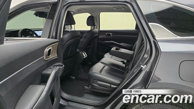 Kia Sorento (IV) Diesel 2.2 2WD Prestige 2023 — фото 12
