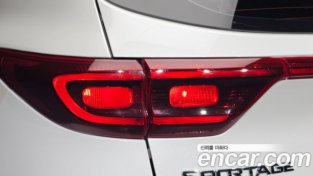 Kia Sportage The Bold Gasoline Prestige 2019 — фото 23