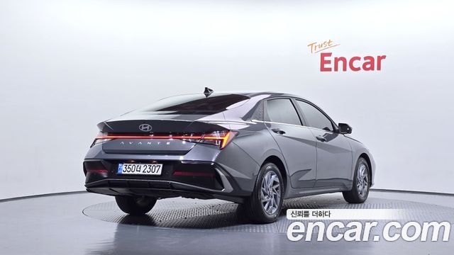 Hyundai Avante (CN7) 1.6 Inspiration 2025 — фото 2
