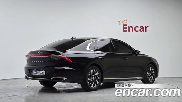 Hyundai Grandeur Hybrid (IG) Premium 2022 — фото 2