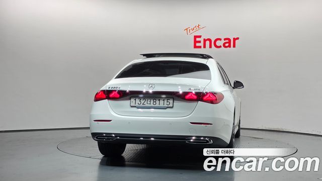 Mercedes-Benz E-Class (W214) E220d 4MATIC Exclusive 2024 — фото 4