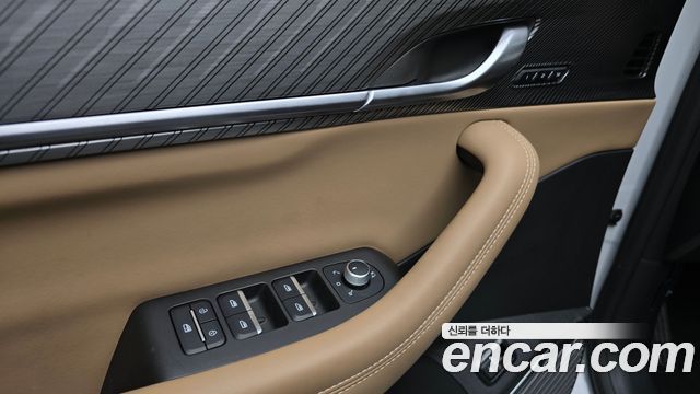 Renault Korea Grand Koleos 1.5 E-TECH Iconic 2WD 2025 — фото 18