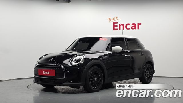 MINI Cooper 5Door Classic Third Generation 2024 — фото 11
