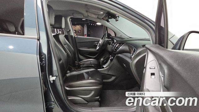 Chevrolet Trax 1.4 Premier 2020 — фото 15