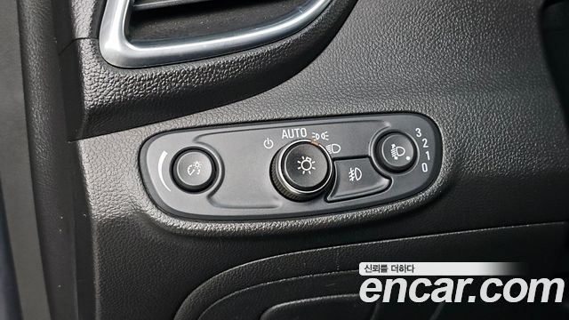 Chevrolet Trax 1.4 Premier 2020 — фото 19
