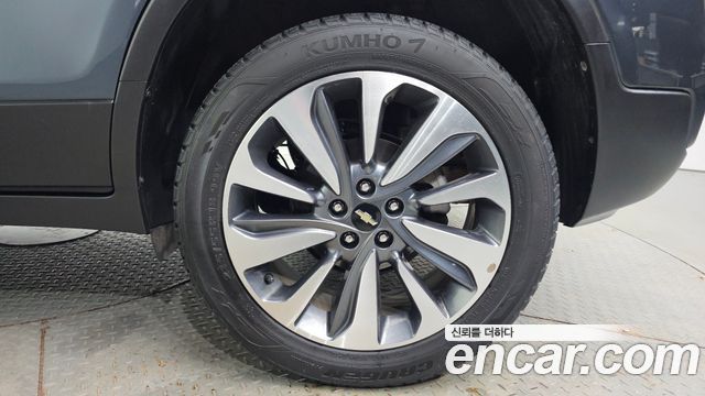 Chevrolet Trax 1.4 Premier 2020 — фото 27