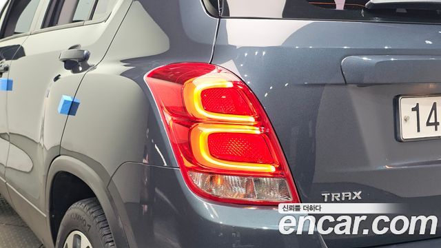 Chevrolet Trax 1.4 Premier 2020 — фото 29
