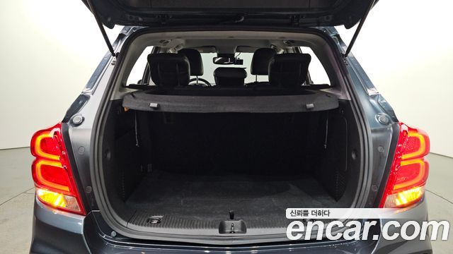 Chevrolet Trax 1.4 Premier 2020 — фото 35