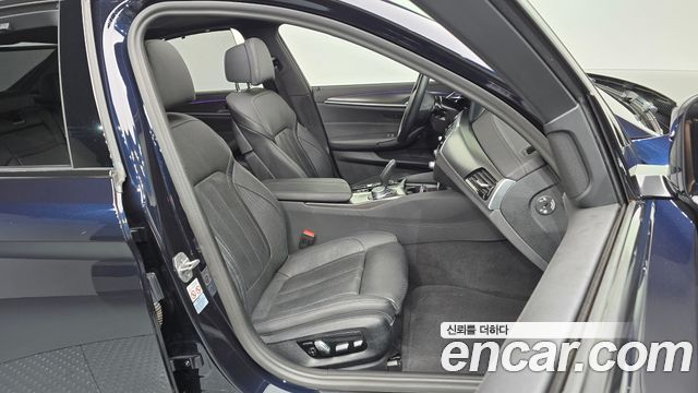 BMW 5 Series (G30) 520i M Sport 2023 — фото 26