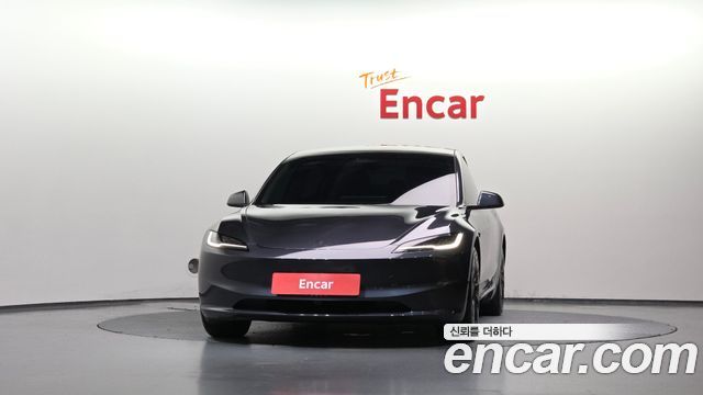Tesla Model 3 Standard RWD 2026 — фото 3