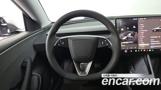 Tesla Model 3 Standard RWD 2026 — фото 13