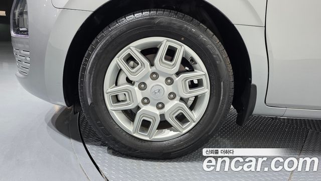 Hyundai Staria Cargo 5-Seater Modern 2023 — фото 5