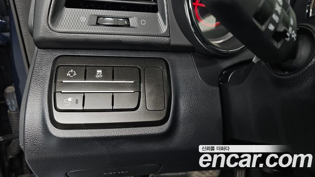 KG Mobility (SsangYong) Tivoli Air Diesel IX 2WD 2017 — фото 29