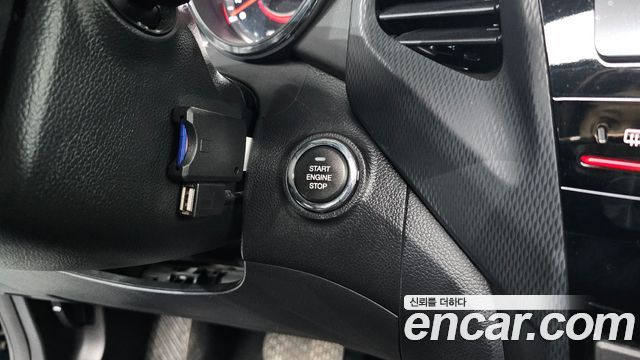 KG Mobility (SsangYong) Tivoli Air Diesel IX 2WD 2017 — фото 30