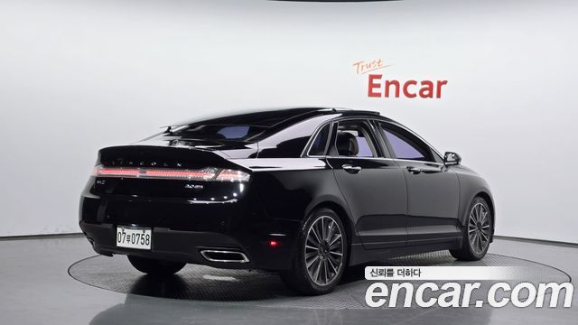 Lincoln MKZ 2.0 AWD 2nd 2016 — фото 2