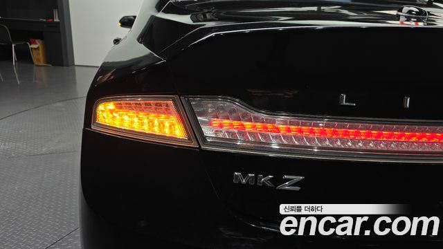 Lincoln MKZ 2.0 AWD 2nd 2016 — фото 23